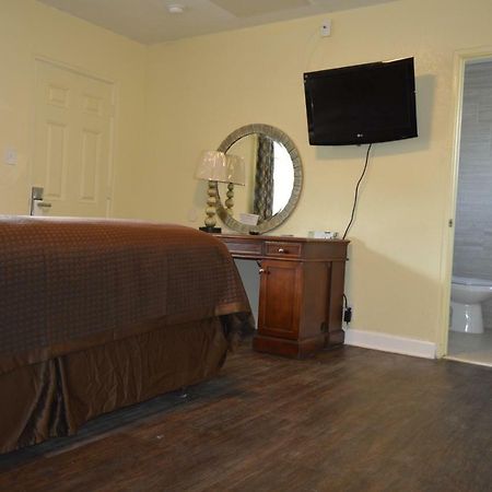Regency Inn Toccoa Exterior photo